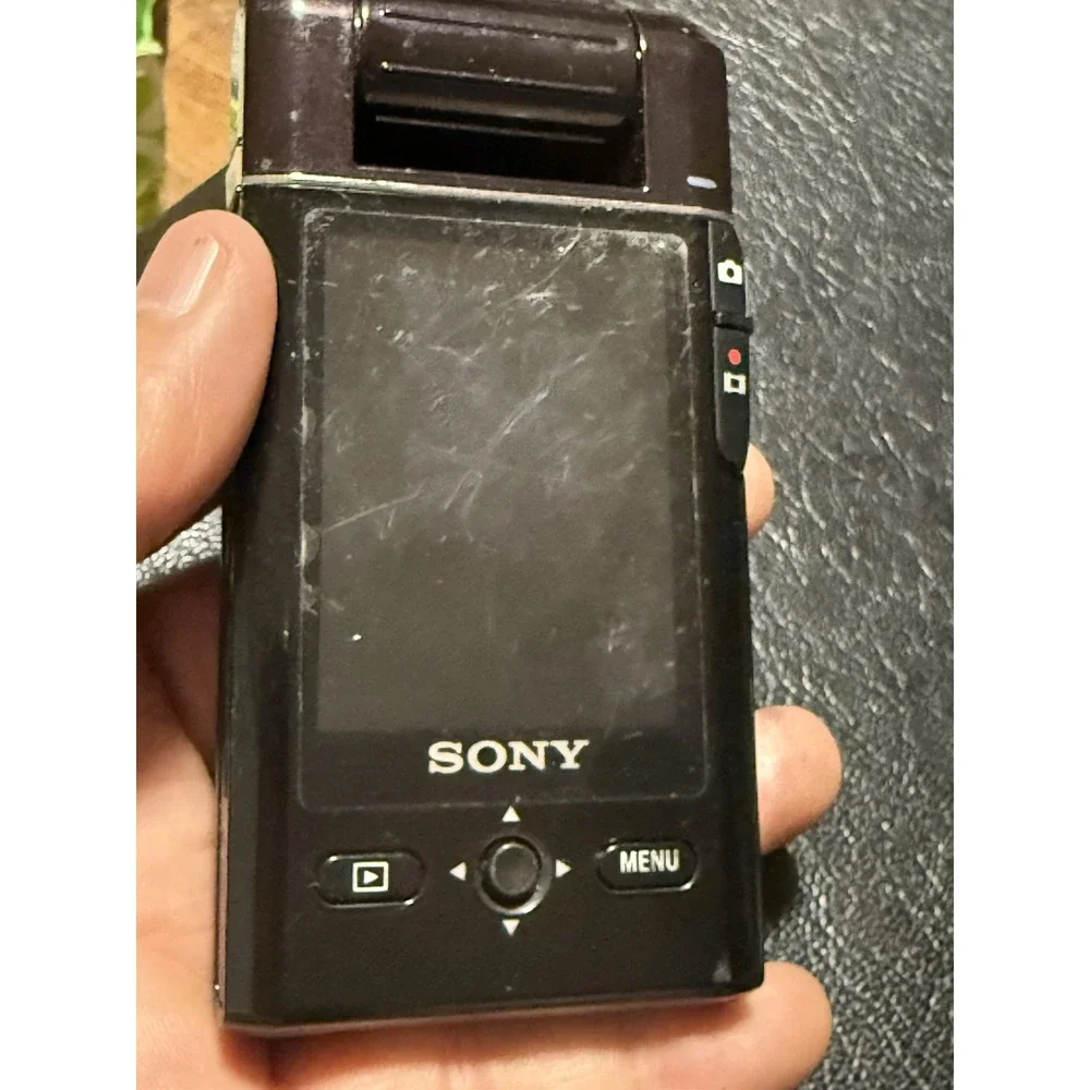 Sony Bloggie HD Camcorder/Camera MHS-PM5 Untested. With Screen Protector